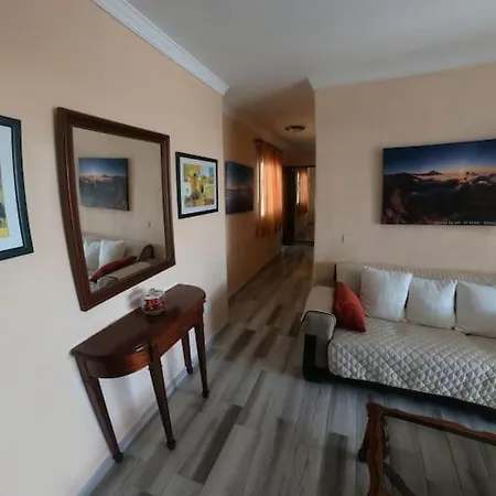 Big Penthouse, Air Conditioning And Ocean Views * Playa de San Juan (Tenerife)